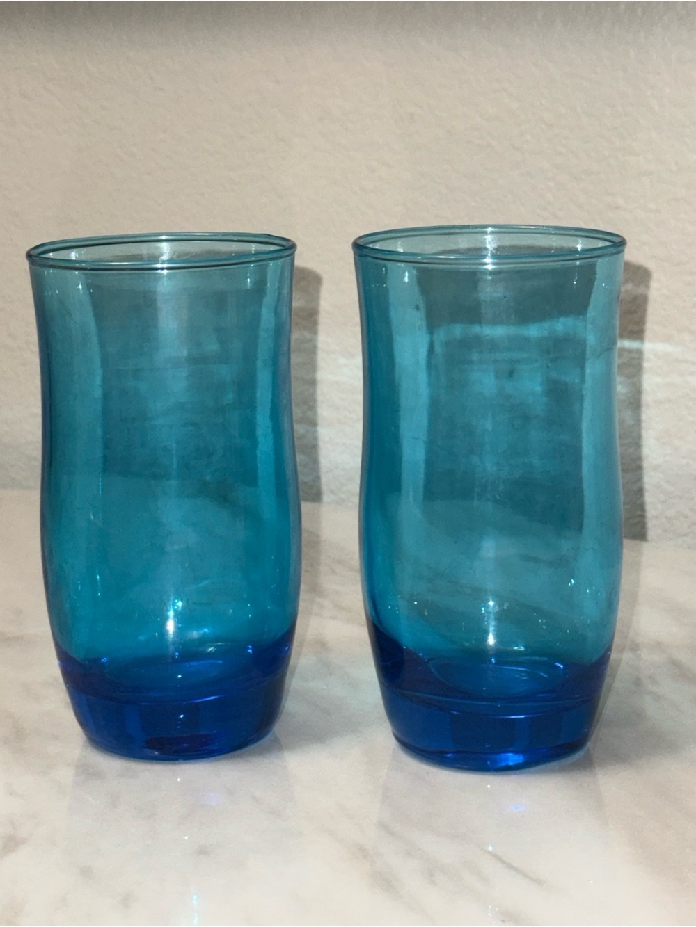 Anchor Hocking flair blue laser flat ice tea set 2 height 5 3/8” width 2 7/8”